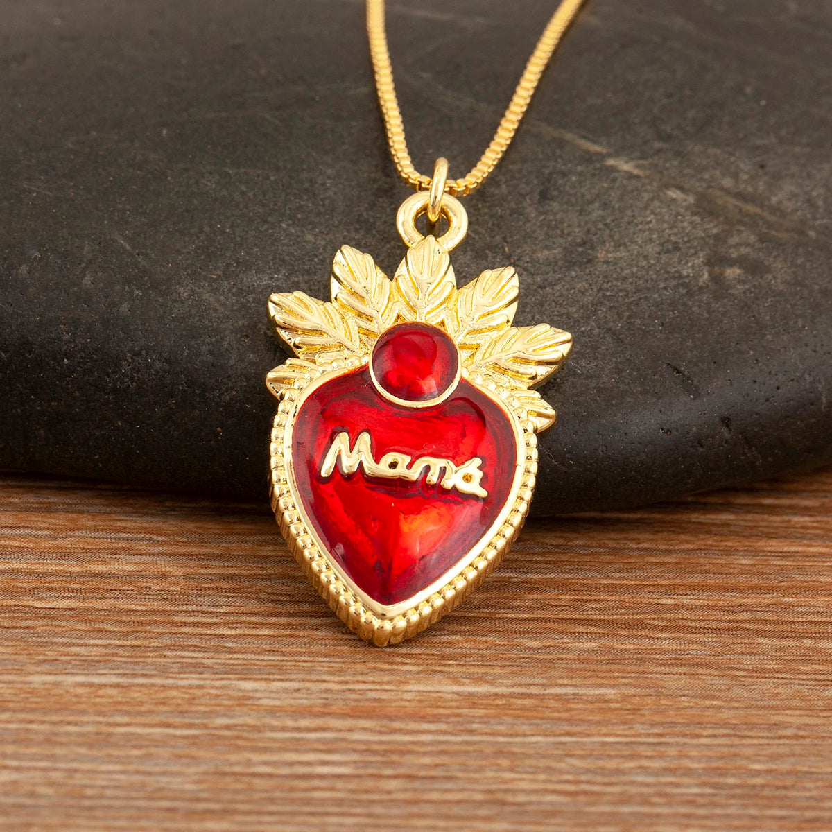 Collar con Dije de Corazón Bañado en Oro 18K y Zircón — Regalo Día de la Madre