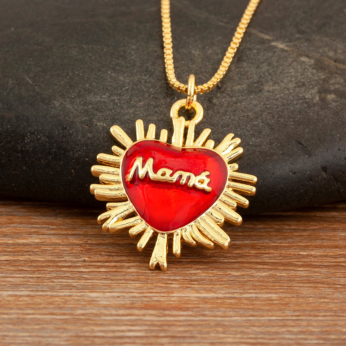 Collar con Dije de Corazón Bañado en Oro 18K y Zircón — Regalo Día de la Madre