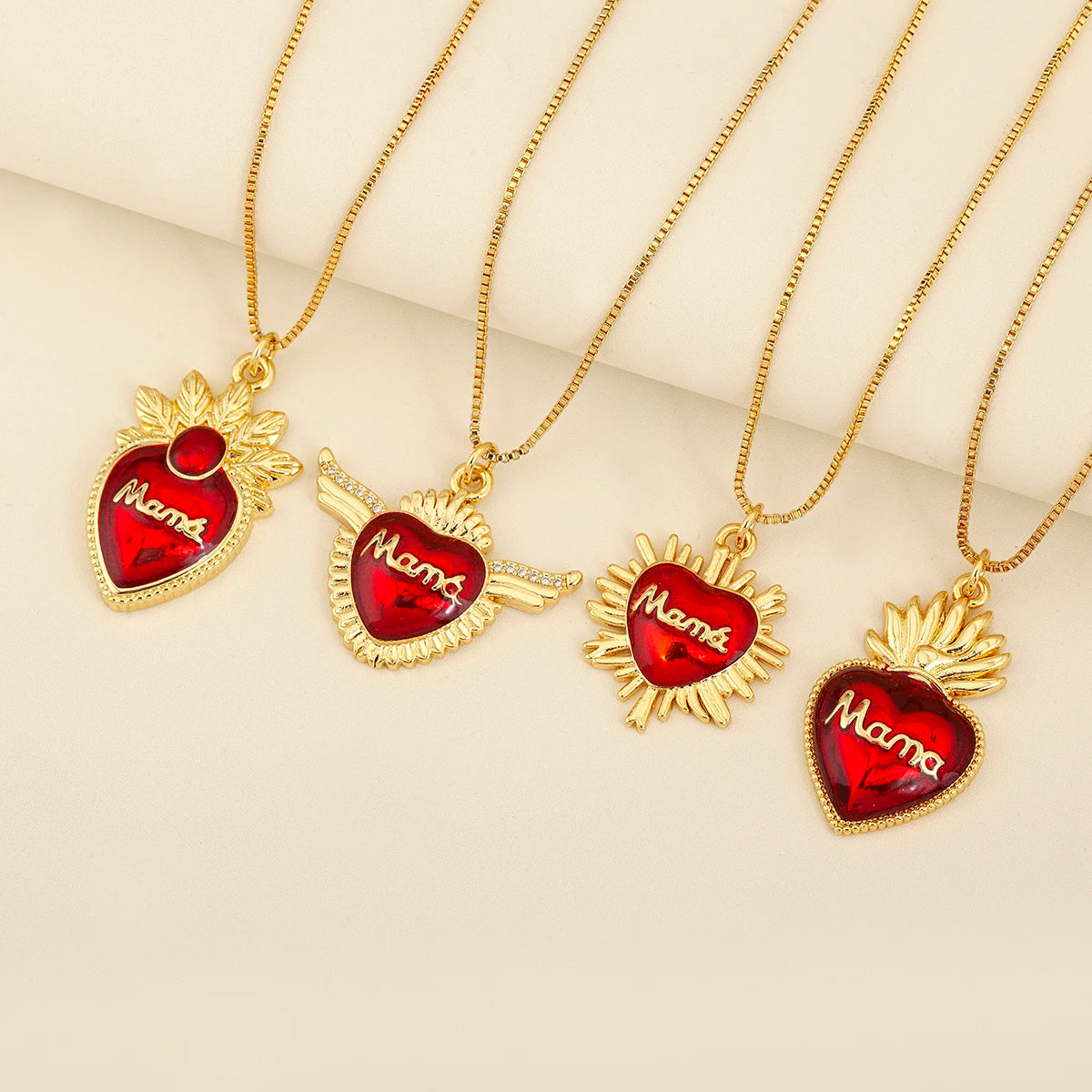 Collar con Dije de Corazón Bañado en Oro 18K y Zircón — Regalo Día de la Madre